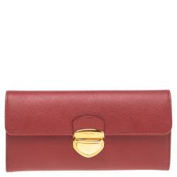 Pre Owned Prada Red Saffiano Tuc Leather Pushlock Continental Flap Wallet