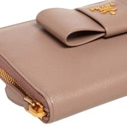 Pre Owned Prada Beige Saffiano Leather Bow Zip Around Wallet