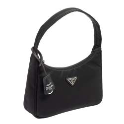 مملوكة مسبقًا Prada Black Tessuto Nylon Re-Edition 2000 Baguette Bag