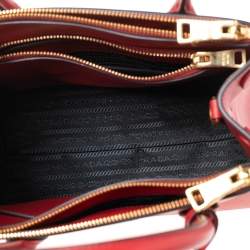 Pre Owned Prada Red Saffiano And City Leather Paradigme Tote
