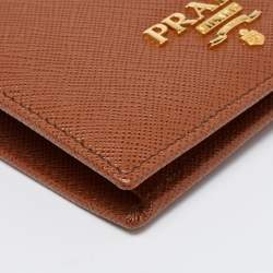 Pre Owned Prada Brown Saffiano Leather Bifold Wallet