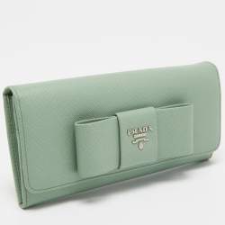 Pre Owned Prada Mint Green Saffiano Leather Bow Continental Wallet