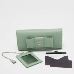 Pre Owned Prada Mint Green Saffiano Leather Bow Continental Wallet