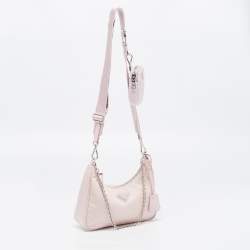 مملوكة مس بقًا Prada Pink Nylon and Saffiano Leather Re-Edition 2005 Shoulder Bag