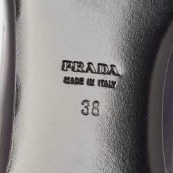 مملوكة مسبقًا حذاء سليبر فلات برادا سموكينغ جلد لامع عنابي مقاس 36