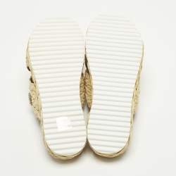 مملوكة مسبقًا Prada Size 36 Beige Raffia Crisscross Crystal Embellished Flat Slides