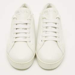 مملوكة مسبقًا حذاء رياضي برادا رباط علوي جلد أبيض مقاس 36.5