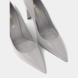 مملوكة مسبقًا Prada Brushed Leather Pumps 36