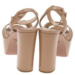 Pre Owned Prada Beige Saffiano Patent Leather Ankle Strap Block Heel Platform Sandals Size 40