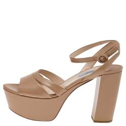 Pre Owned Prada Beige Saffiano Patent Leather Ankle Strap Block Heel Platform Sandals Size 40