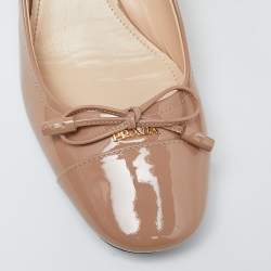 Prada Beige Patent Leather Bow Block Heel Pumps Size 40