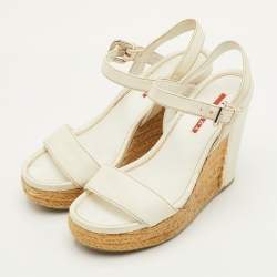 مملوكة مسبقًا صندل برادا سبورت إسفين بكعب منصة حزام كاحل جلد أبيض مقاس 36.5