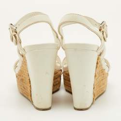 مملوكة مسبقًا صندل برادا سبورت إسفين بكعب منصة حزام كاحل جلد أبيض مقاس 36.5