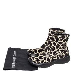 مملوكة مسبقًا حذاء رياضي برادا سبورت نقشة الفهد بني/أبيض شعر عجل بعنق مرتفع مقاس 39