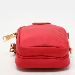 مملوكة مسبقًا Prada Red Nylon Crossbody Phone Case