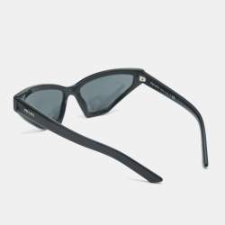 Pre Owned Prada Black SPR12V Frame Cat Eye Sunglasses