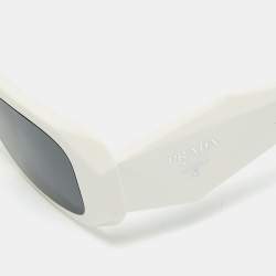Pre Owned Prada White/Black SPR 17W Symbole Rectangle Sunglasses