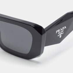 Pre Owned Prada Black SPR B18 Symbole Frame Square Sunglasses