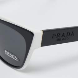 Pre Owned Prada Black/White SPR 23X Cat Eye Sunglasses