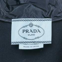 Pre Owned بلوفر كحلي بقلنسوة بسحاب من القطن من برادا مقاس وسط