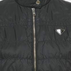 مملوكة مسبقًا صدرية برادا نايلون سوداء مقاس متوسط