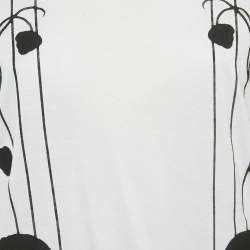 مملوكة مسبقًا تي شيرت برادا أبيض مزين بالزهور ياقة دائرية مقاس متوسط (ميديام)