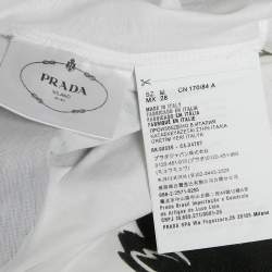 مملوكة مسبقًا تي شيرت برادا أبيض مزين بالزهور ياقة دائرية مقاس متوسط (ميديام)