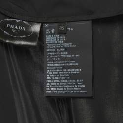 Pre Owned تنورة برادا ساتان سوداء بتقليم ريش ميدي مقاس كبير