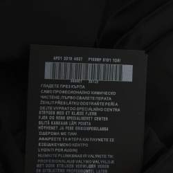 Pre Owned تنورة برادا ساتان سوداء بتقليم ريش ميدي مقاس كبير