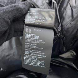 Pre Owned فيست برادا كروب جاكيت مبطن بشعار مثلثي مقاس 40 أسود نايليون 100%