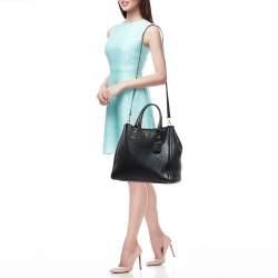 Pre Owned Prada Black Vitello Daino Leather Snap Tote