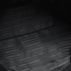 Pre Owned Prada Black Vitello Daino Leather Snap Tote