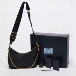 Prada Black Saffiano Lux Leather Re-Edition 2005 Baguette Bag