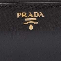 مملوكة مسبقًا Prada Black Saffiano Lux Leather Zip Continental Wallet