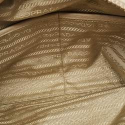 مملوكة مسبقًا Prada Off White Vitello Daino Leather Zip Bowler Bag