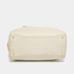 مملوكة مسبقًا Prada Off White Vitello Daino Leather Zip Bowler Bag