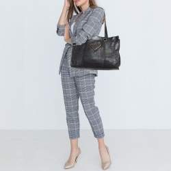 Pre Owned Prada Black Leather Antic Strings Tote