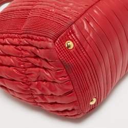 Pre Owned Prada Red Gaufre Nylon and Leather Snap Tote