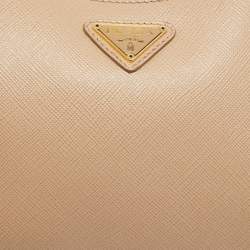 Prada Beige Saffiano Lux Leather Re-Edition 2005 Baguette Bag