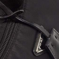 Pre Owned Prada Black Nylon Re-Edition 2000 Baguette Bag
