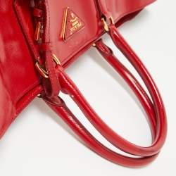 Pre Owned Prada Red Patent Leather Snap Tote