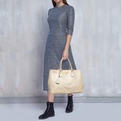 Pre Owned Prada Light Beige Saffiano Lux Leather Large Double Zip Tote