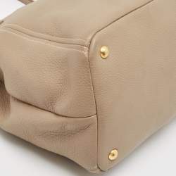 Pre Owned Prada Beige Vitello Daino Leather Snap Tote