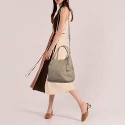 Pre Owned Prada Beige Vitello Daino Leather Snap Tote