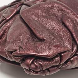 مملوكة مسبقًا Prada Purple Mirtillo Pleated Leather Clutch