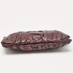مملوكة مسبقًا Prada Purple Mirtillo Pleated Leather Clutch