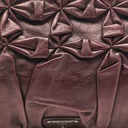 مملوكة مسبقًا Prada Purple Mirtillo Pleated Leather Clutch