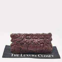 مملوكة مسبقًا Prada Purple Mirtillo Pleated Leather Clutch