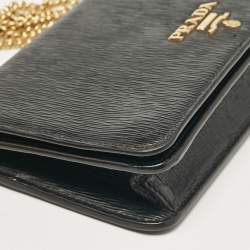 Pre Owned Prada Black Leather Logo Wallet On Chain