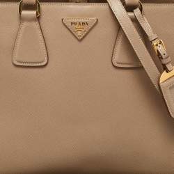 Pre Owned Prada Beige/White Saffiano Lux Leather Open Tote